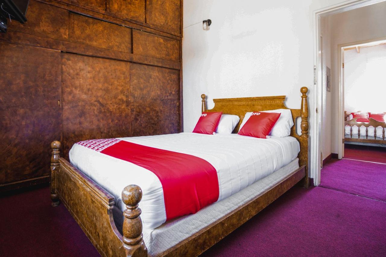 Oyo Hotel Cocobeach, Ensenada Eksteriør billede