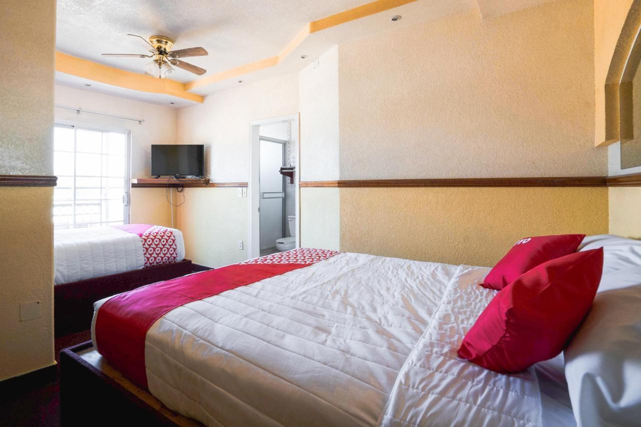 Oyo Hotel Cocobeach, Ensenada Eksteriør billede
