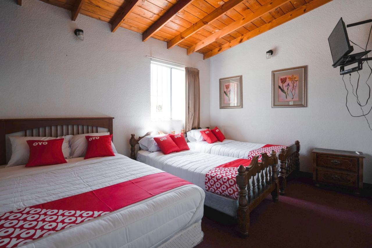 Oyo Hotel Cocobeach, Ensenada Eksteriør billede