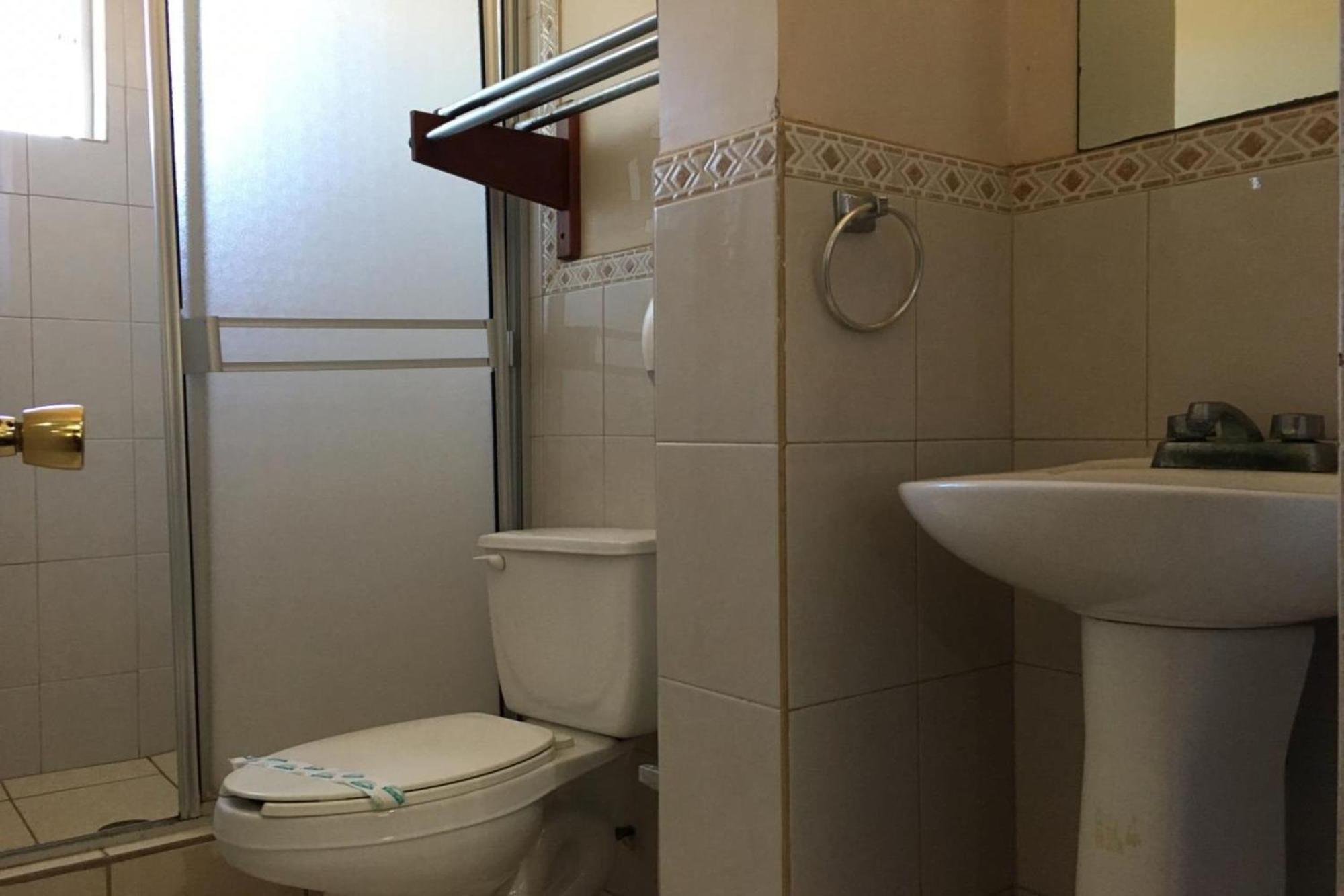 Oyo Hotel Cocobeach, Ensenada Eksteriør billede